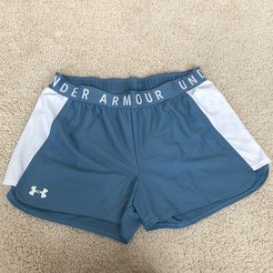 Under Armour shorts, M